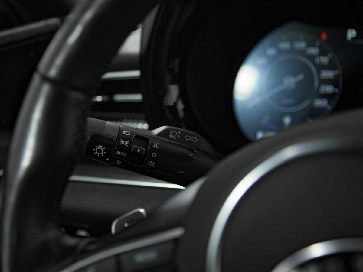 Купить Kia K5, 2020, 106 868 км.. Фото: #8