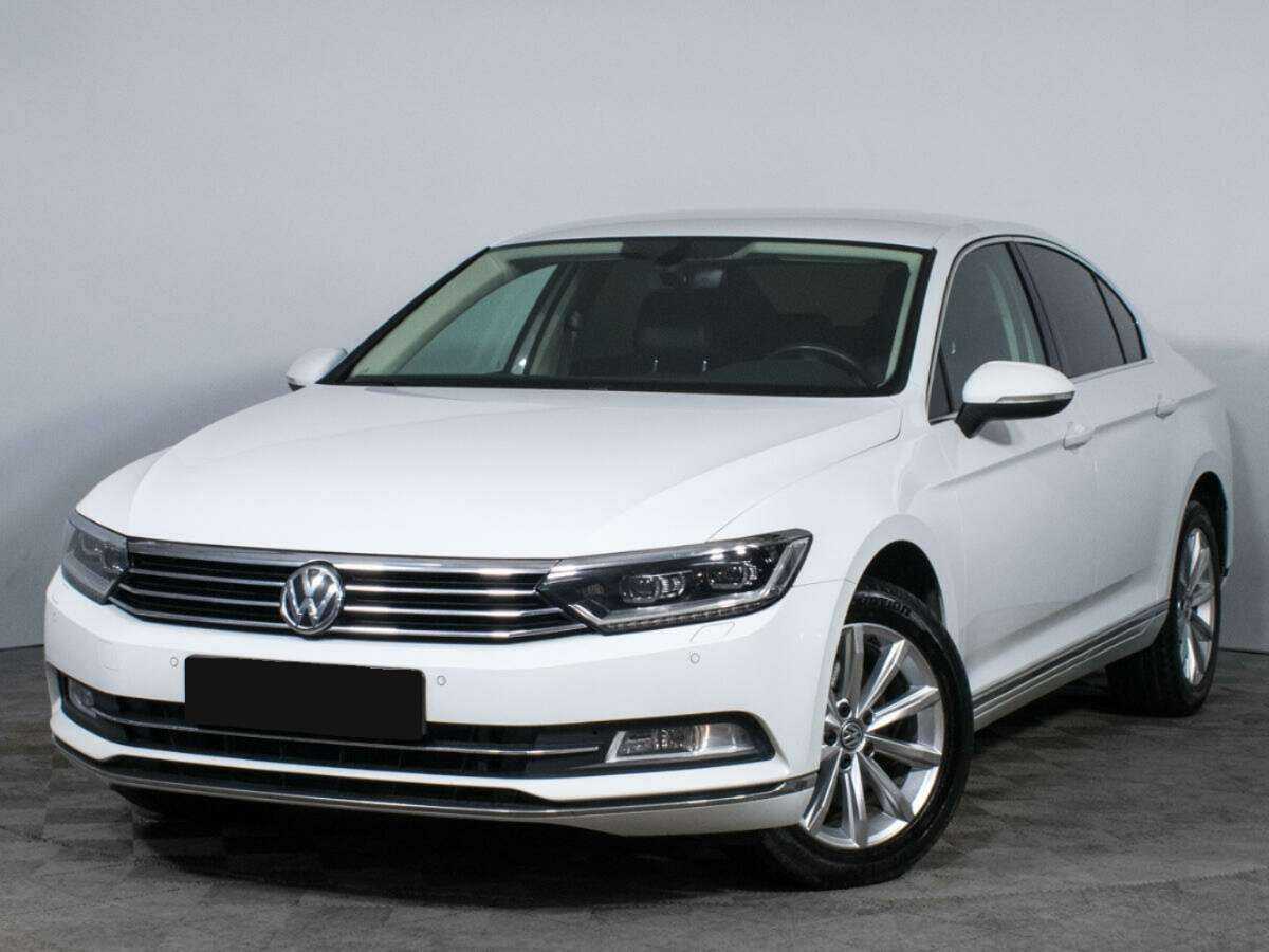 Купить Volkswagen Passat, 2017, 106 700 км.. Посмотреть фото