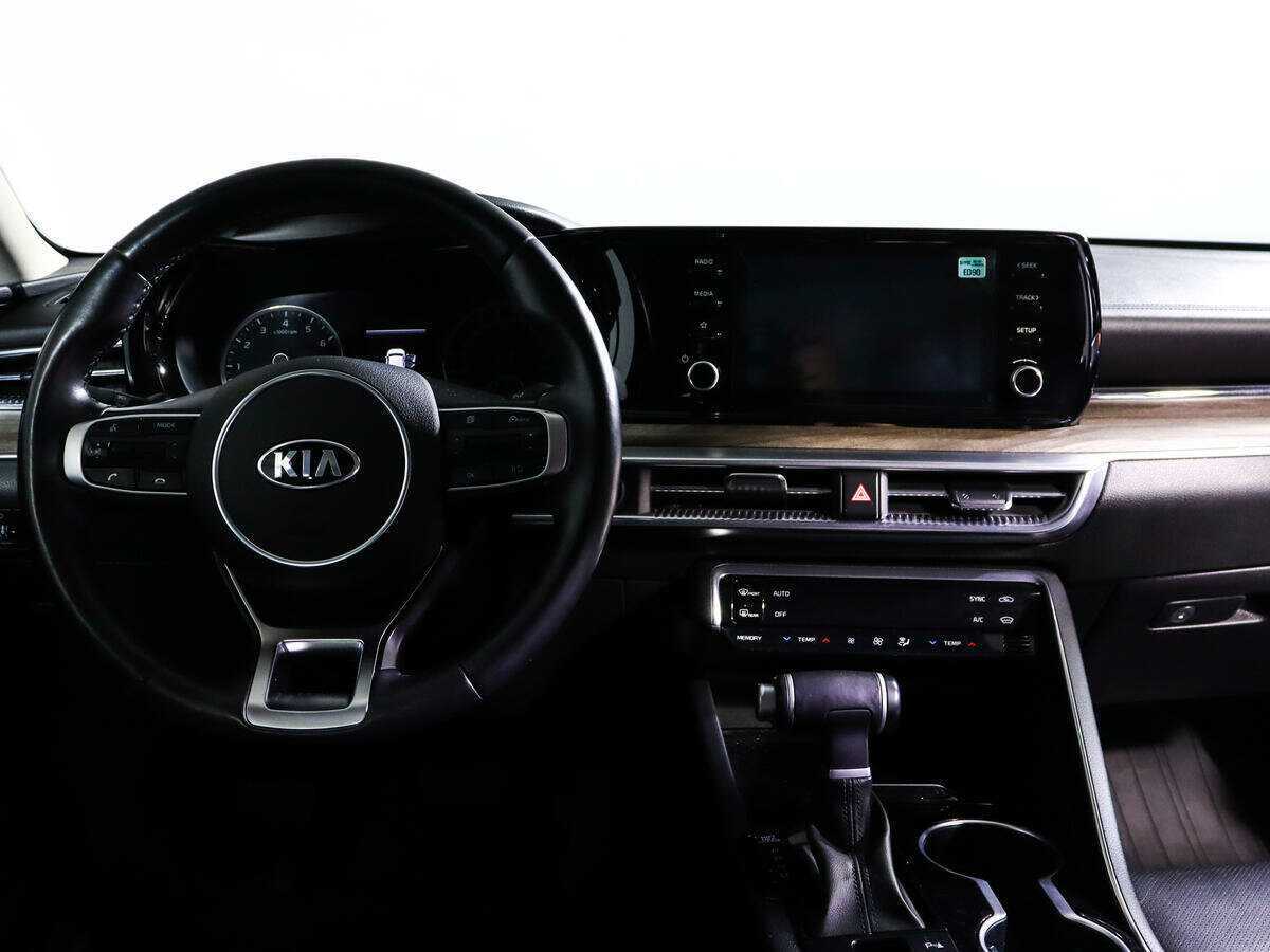 Купить Kia K5, 2020, 60 646 км.. Фото: #9
