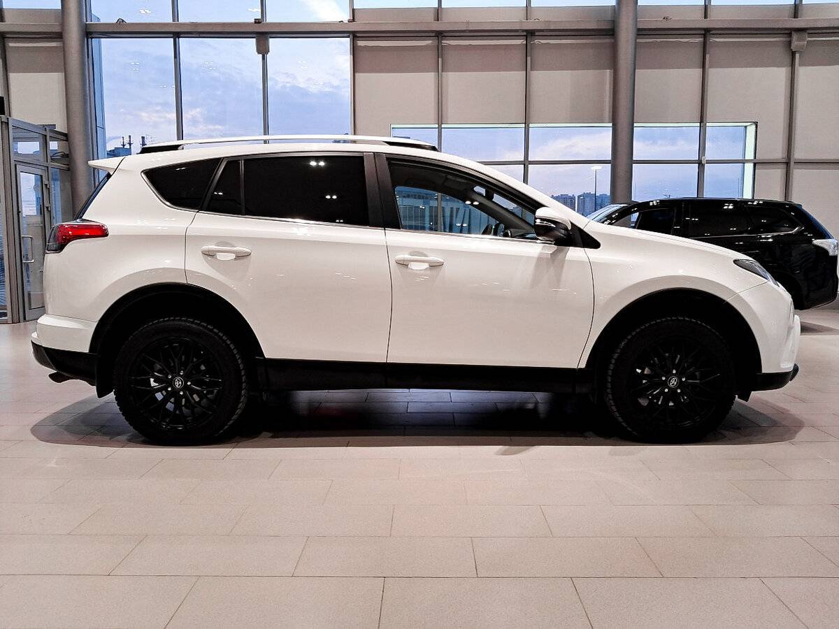 Купить Toyota RAV4, 2016, 165 703 км.. Фото: #3