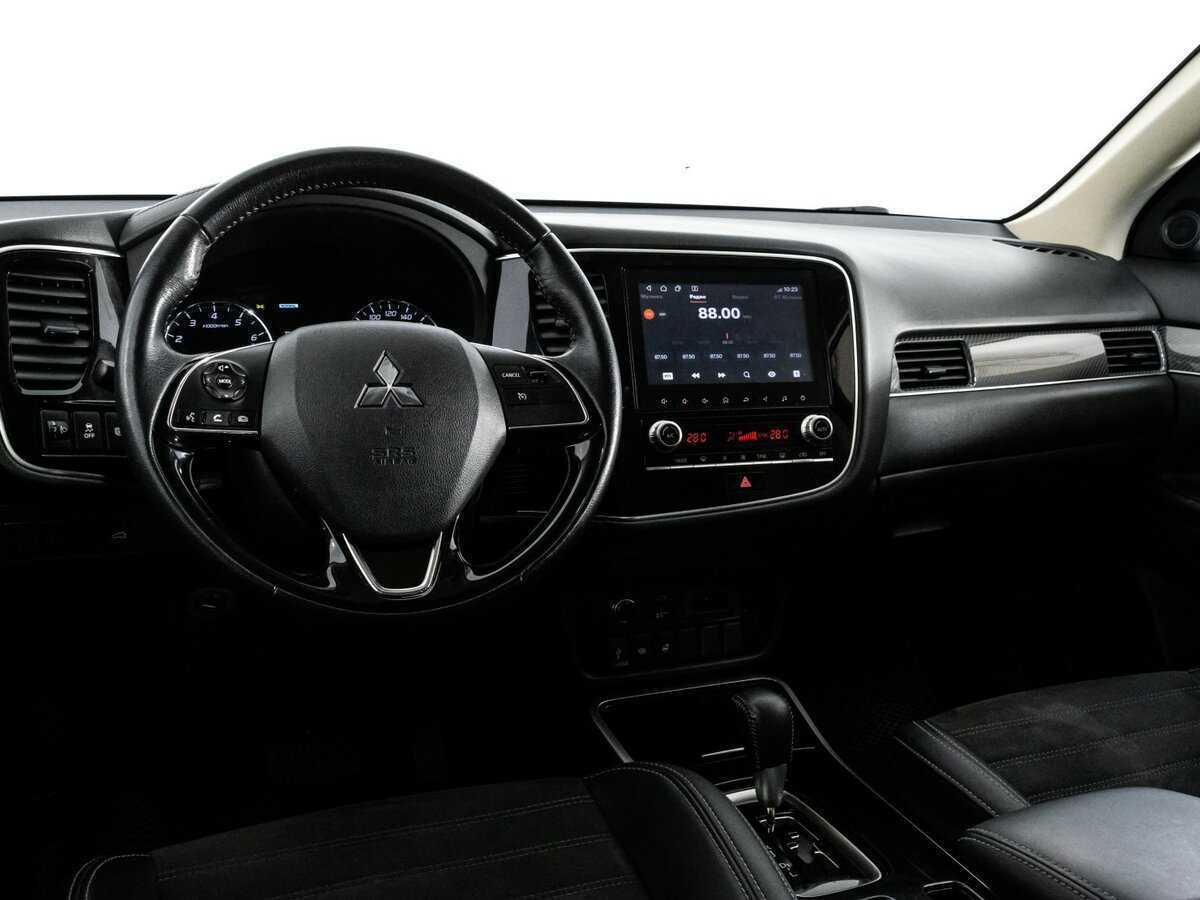 Купить Mitsubishi Outlander, 2021, 93 020 км.. Фото: #10