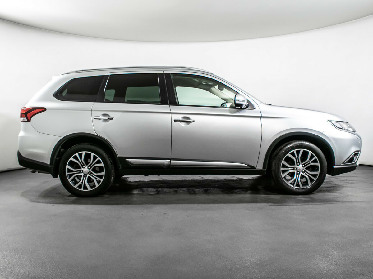 Купить Mitsubishi Outlander, 2017, 98 300 км.. Фото: #3