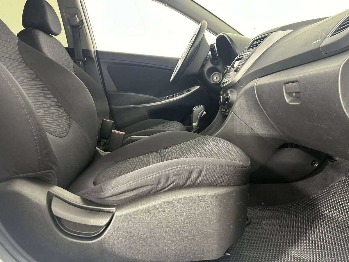 Купить Hyundai Solaris, 2015, 130 893 км.. Фото: #13