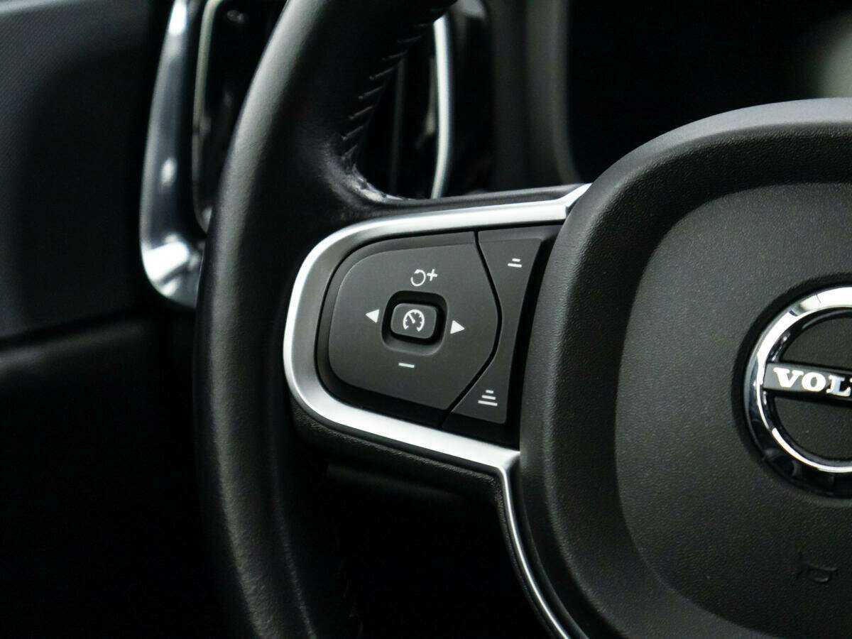 Купить Volvo V60, 2018, 223 990 км.. Фото: #17
