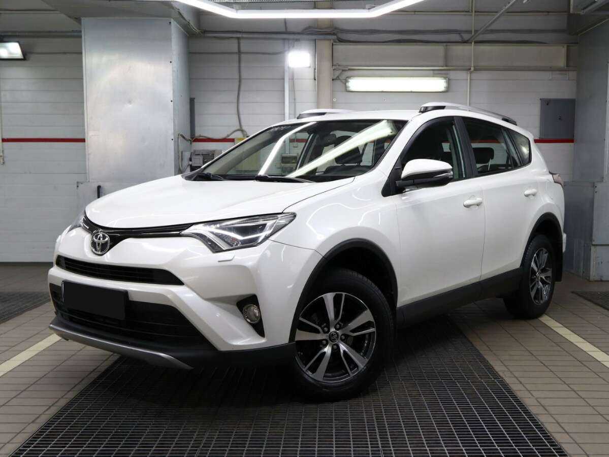 Купить Toyota RAV4, 2017, 143 000 км.. Посмотреть фото