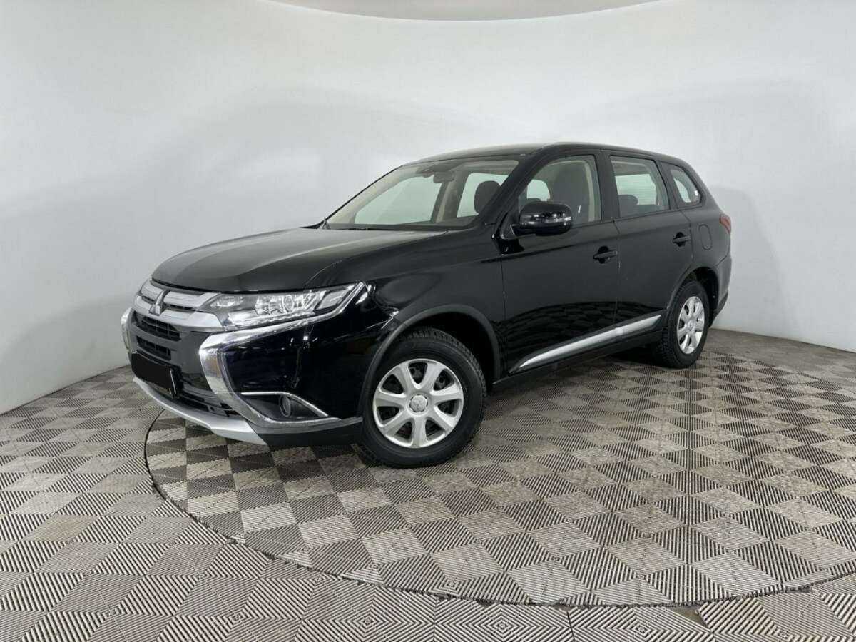 Купить Mitsubishi Outlander, 2017, 146 761 км.. Посмотреть фото