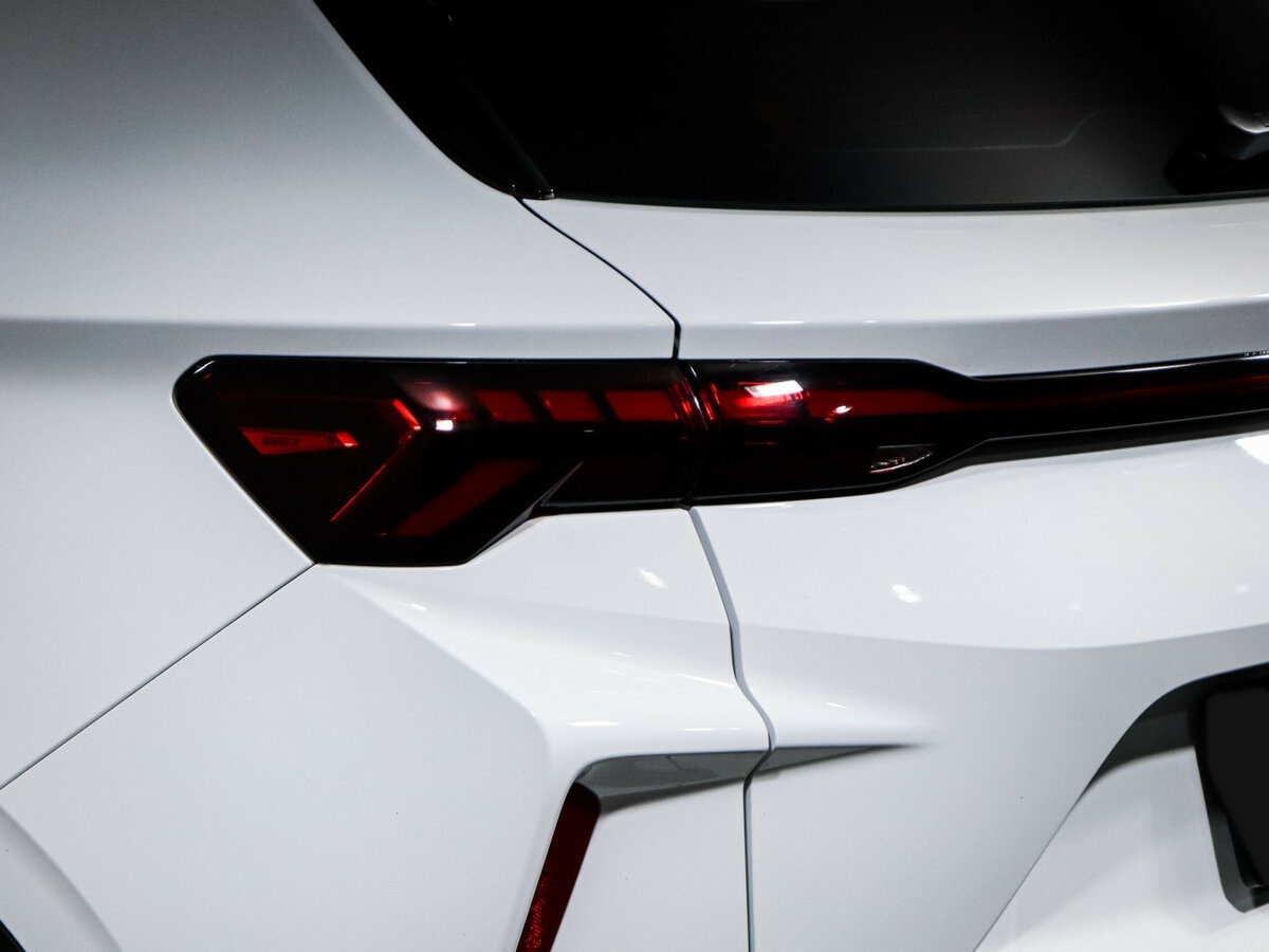 Купить Geely Coolray, 2023, 33 759 км.. Фото: #13