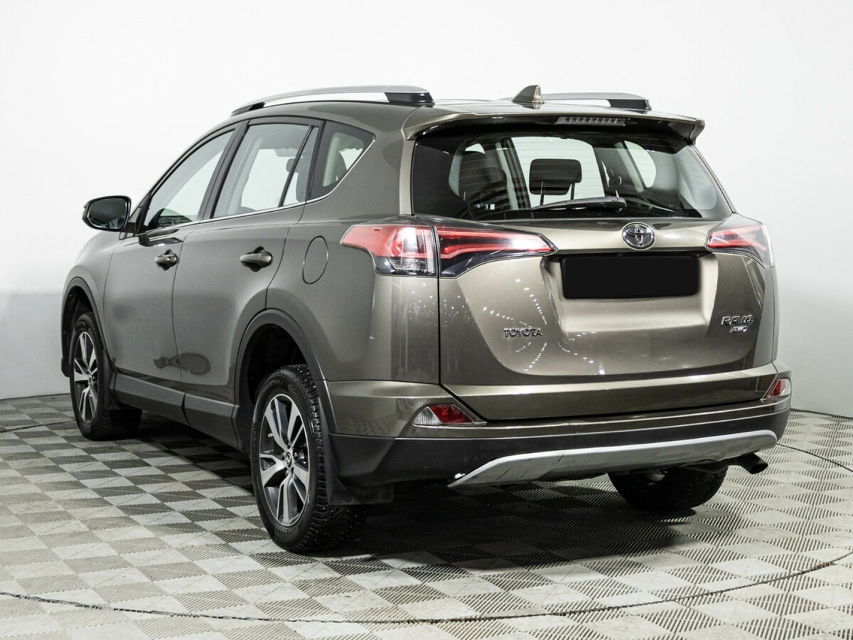 Купить Toyota RAV4, 2017, 89 189 км.. Фото: #6