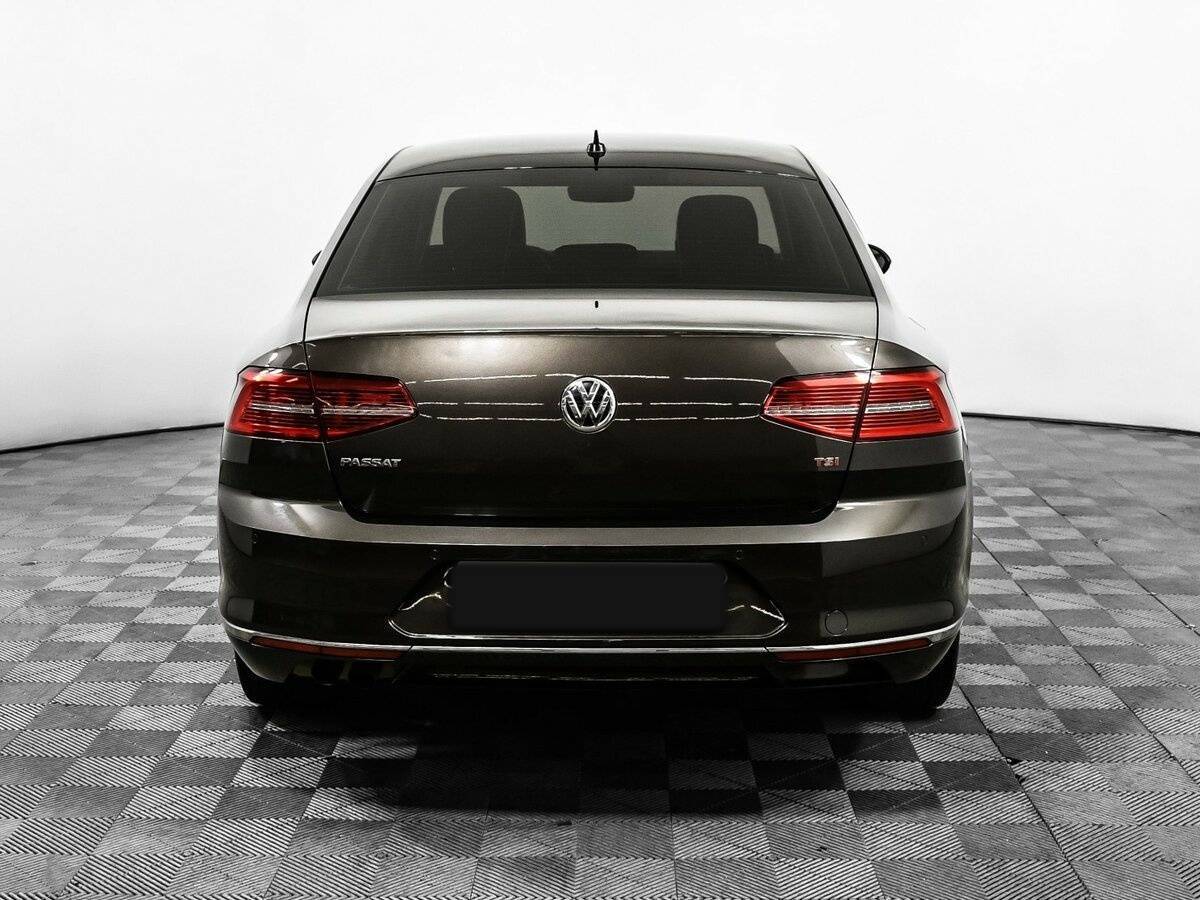 Купить Volkswagen Passat, 2017, 137 619 км.. Фото: #5