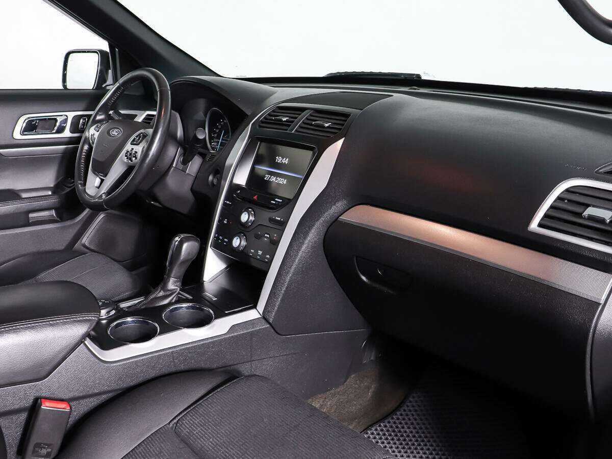Купить Ford Explorer, 2013, 220 977 км.. Фото: #8