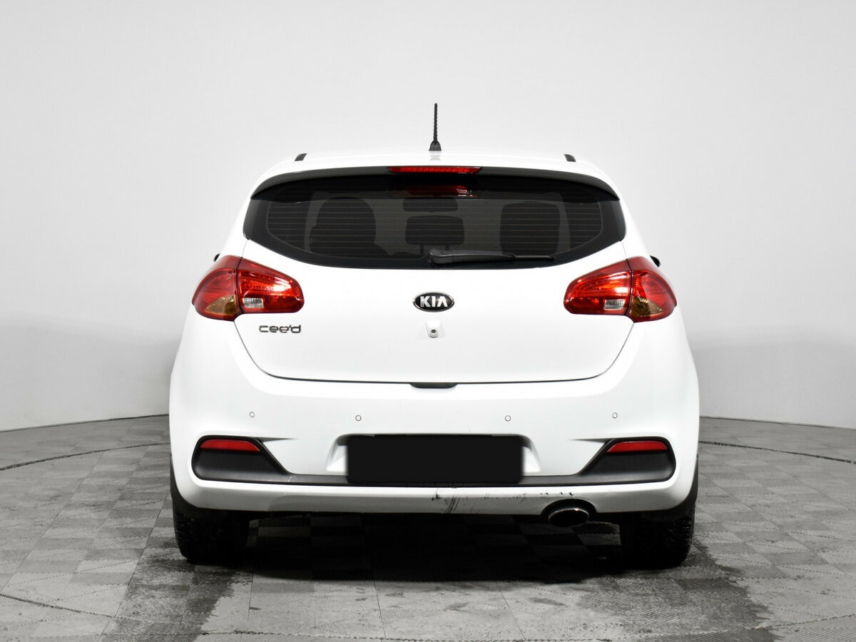 Купить Kia Ceed, 2013, 178 765 км.. Фото: #5