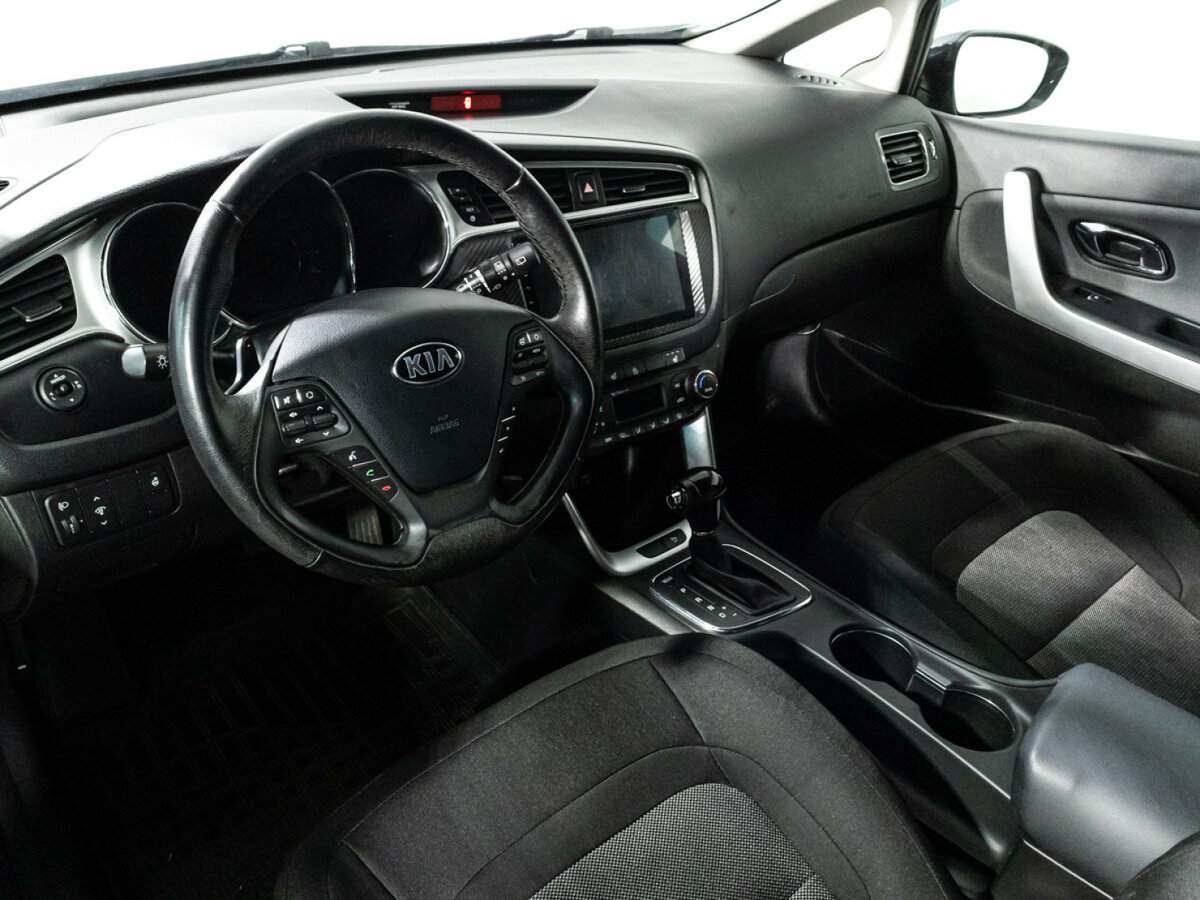 Купить Kia Ceed, 2017, 110 359 км.. Фото: #10
