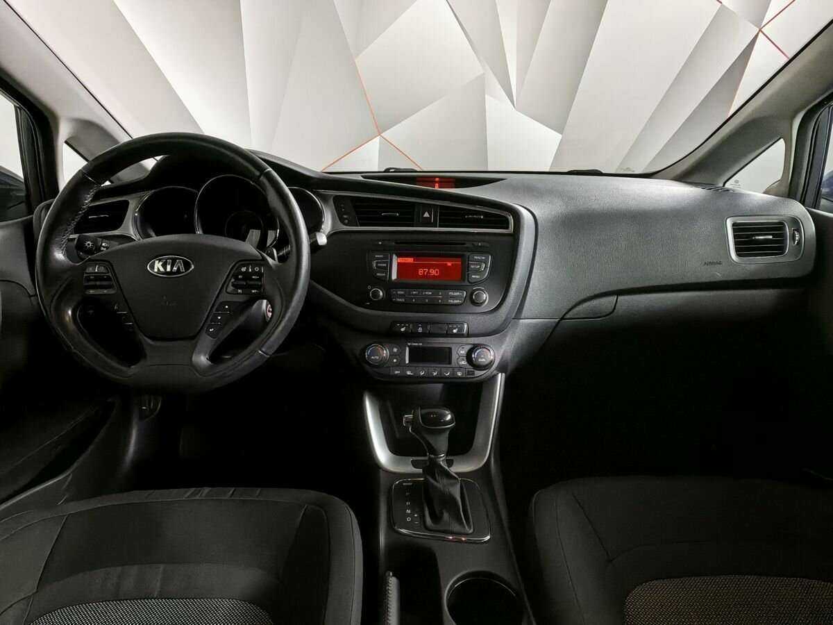 Купить Kia Ceed, 2015, 95 291 км.. Фото: #9