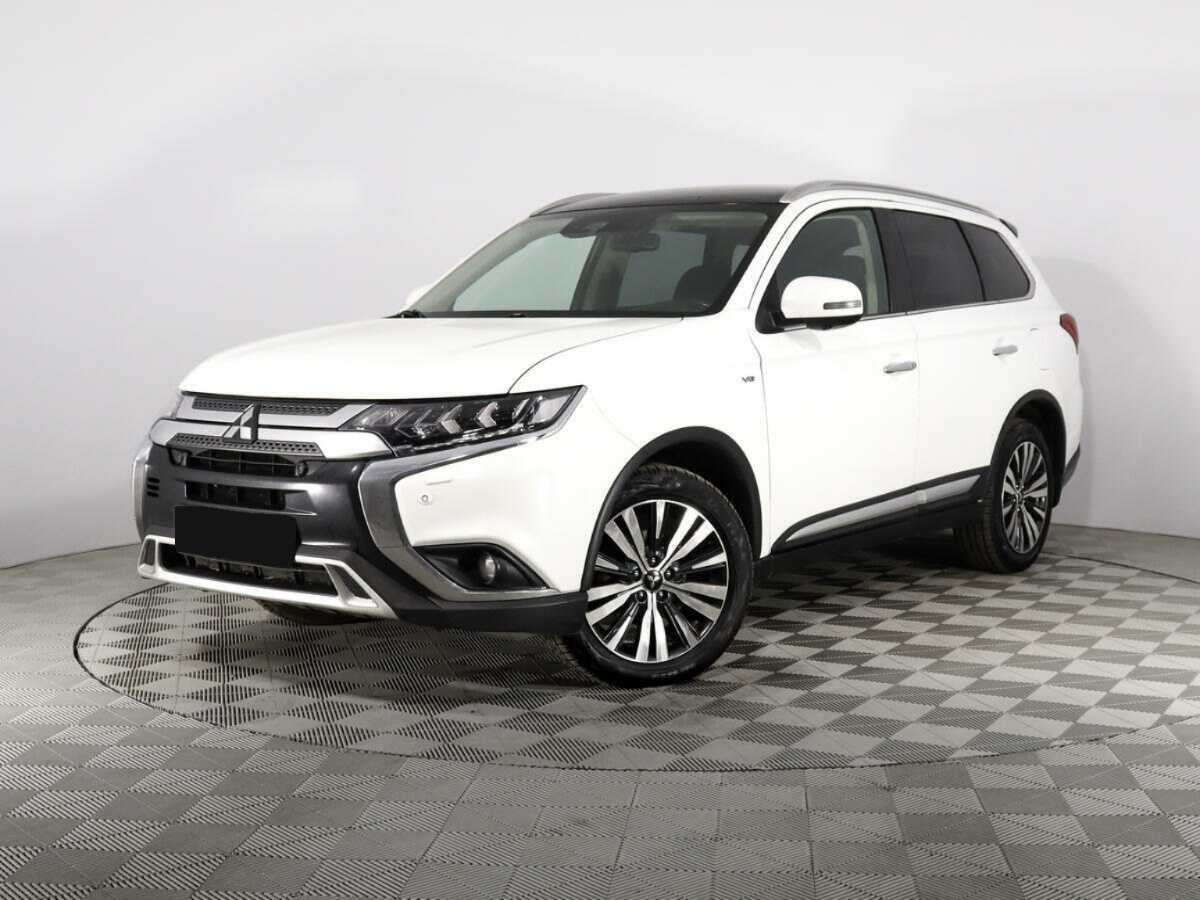 Купить Mitsubishi Outlander, 2019, 228 149 км.. Посмотреть фото