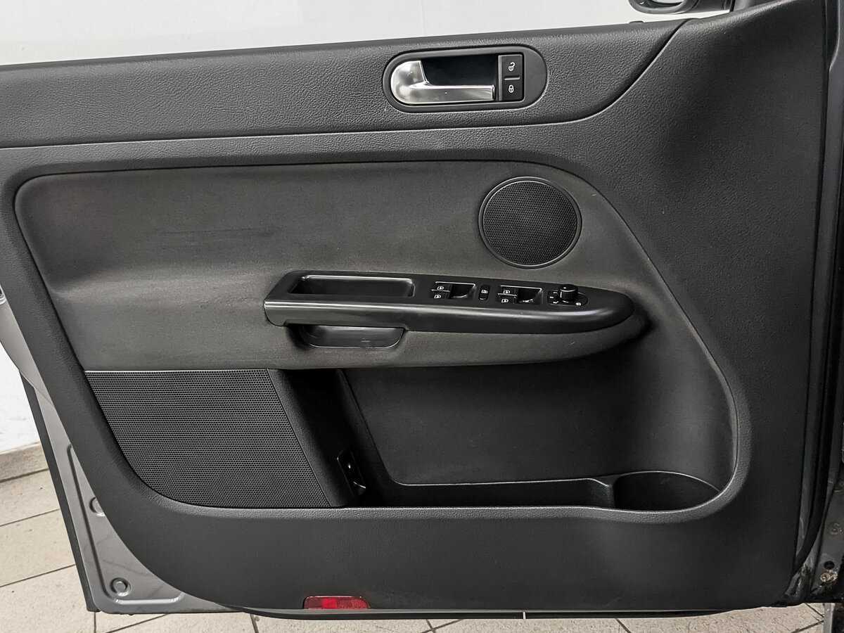 Купить Volkswagen Golf Plus, 2012, 36 733 км.. Фото: #18