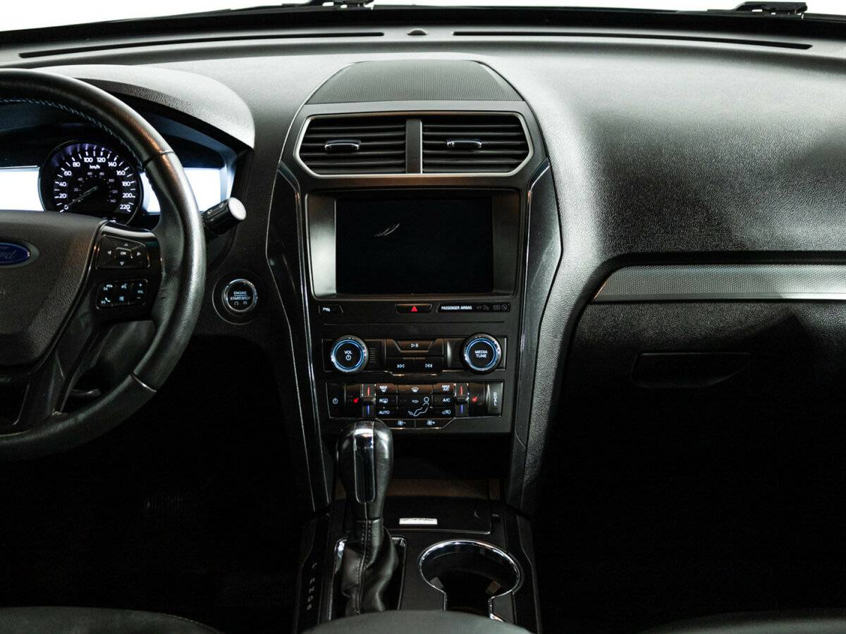 Купить Ford Explorer, 2018, 146 961 км.. Фото: #11