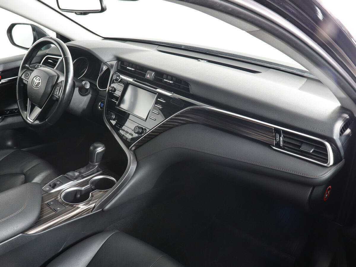 Купить Toyota Camry, 2019, 154 818 км.. Фото: #9