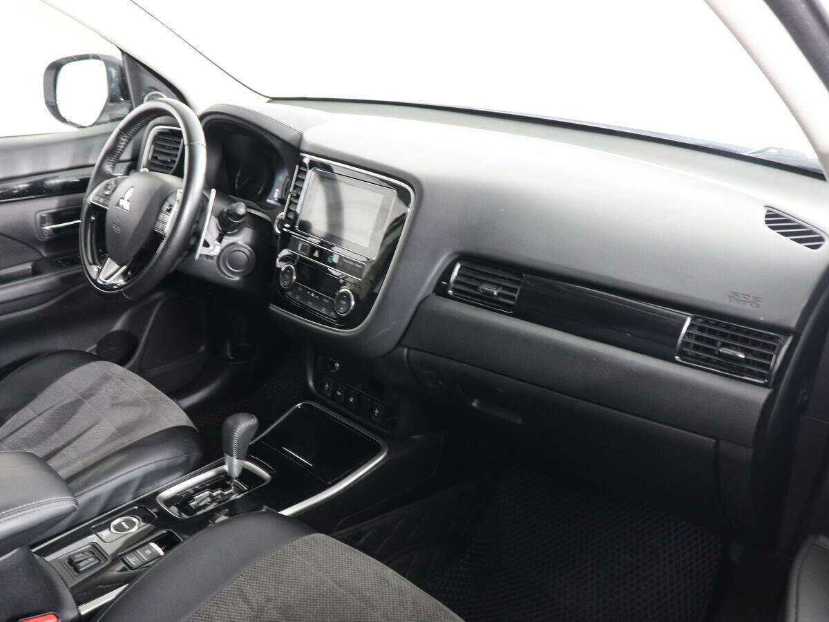 Купить Mitsubishi Outlander, 2020, 61 898 км.. Фото: #8