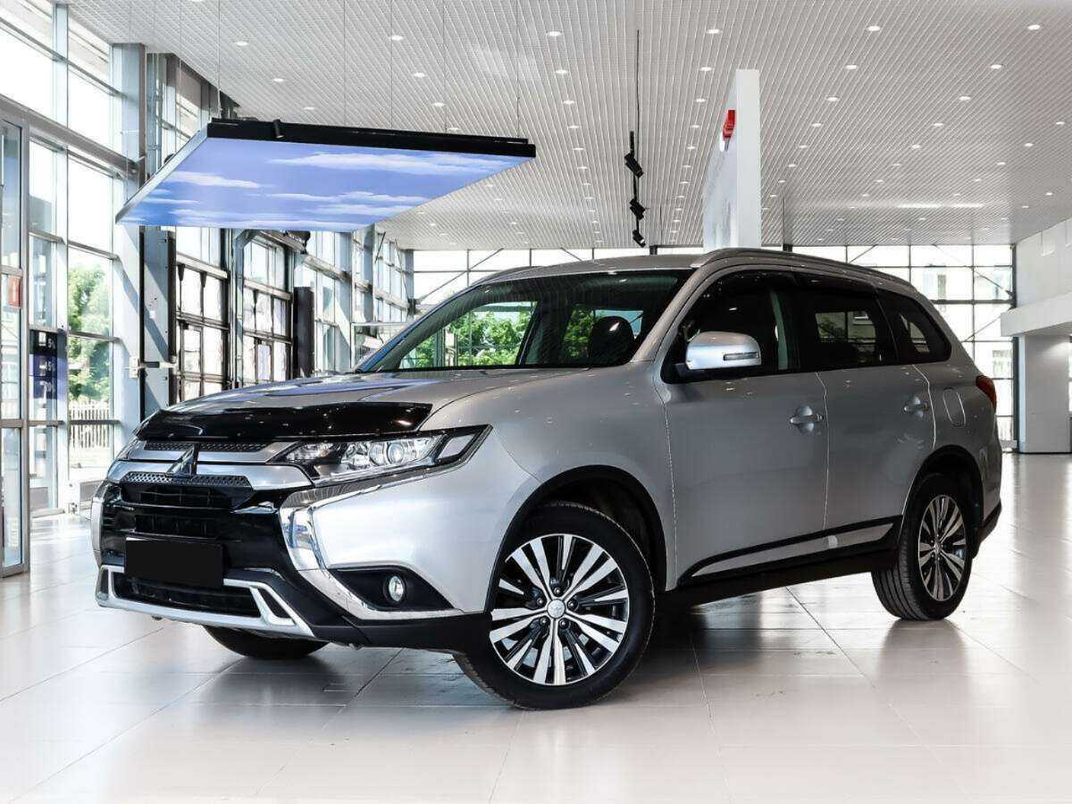 Купить Mitsubishi Outlander, 2019, 69 017 км.. Посмотреть фото