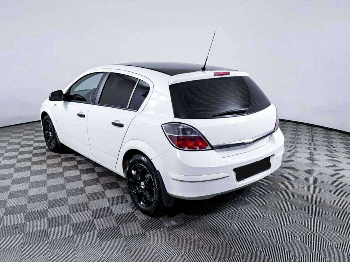 Купить Opel Astra, 2012, 210 557 км.. Фото: #6