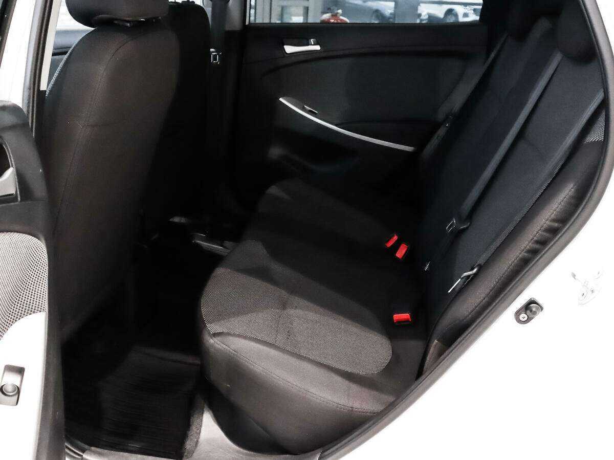 Купить Hyundai Solaris, 2012, 124 753 км.. Фото: #9