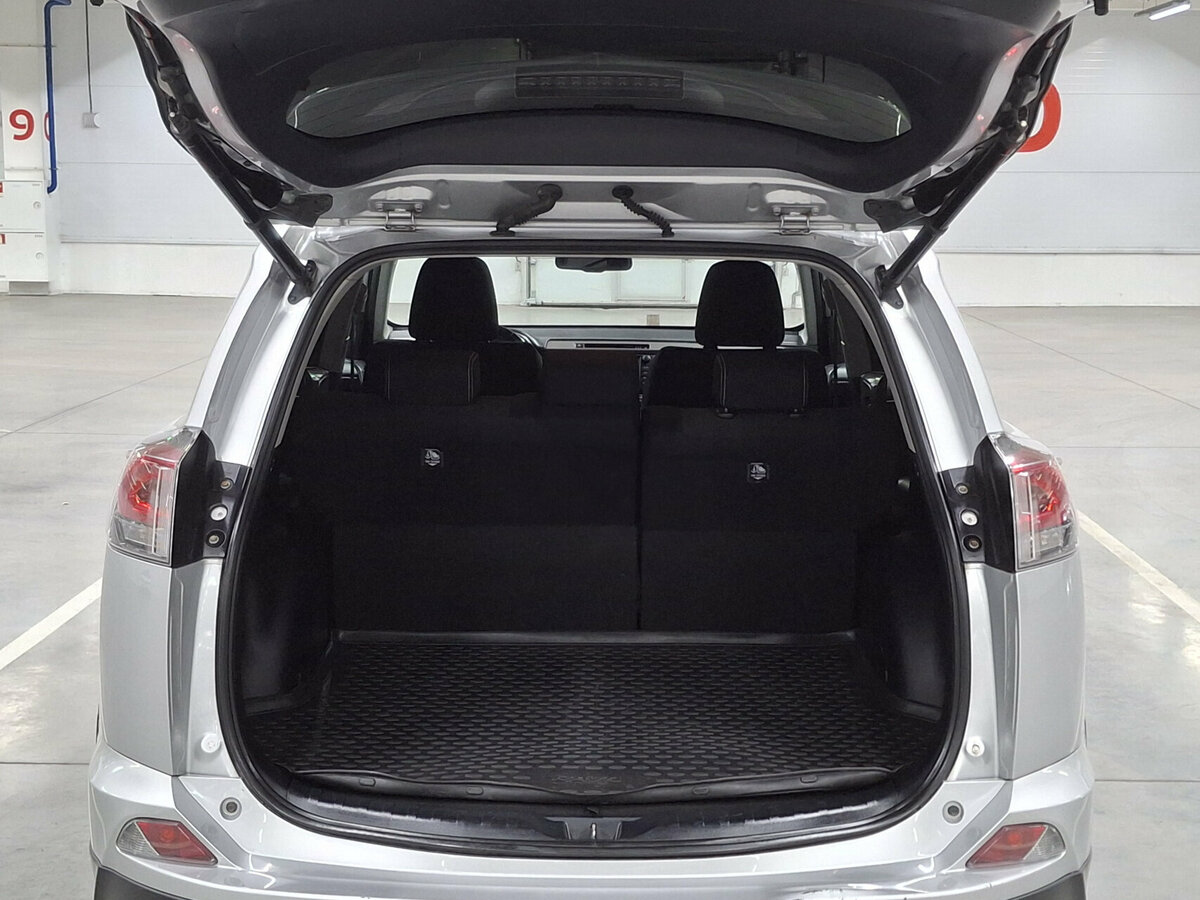 Купить Toyota RAV4, 2019, 114 654 км.. Фото: #9