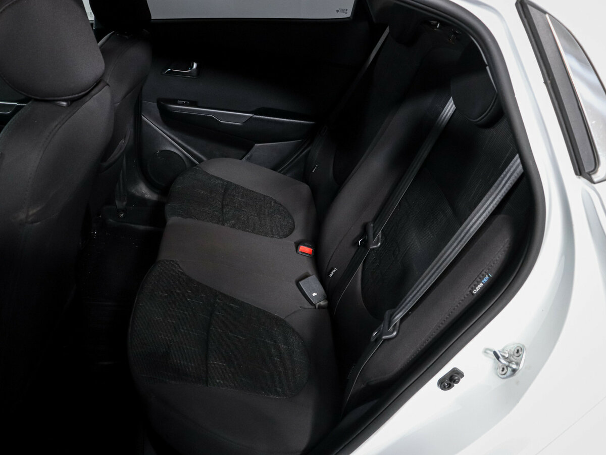 Купить Kia Rio, 2015, 132 424 км.. Фото: #7