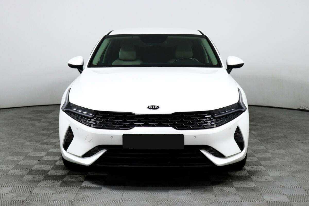 Купить Kia K5, 2021, 45 000 км.. Фото: #1