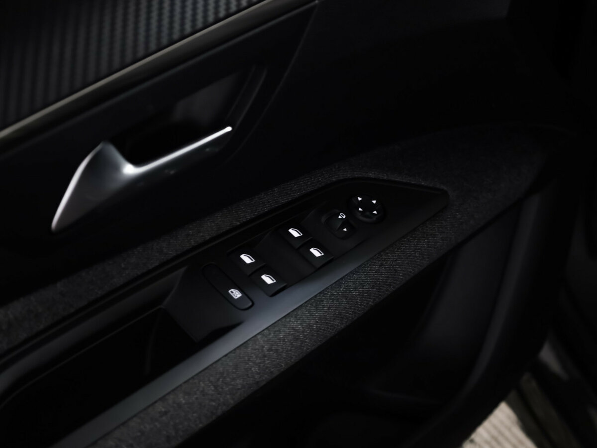 Купить Peugeot 3008, 2020, 71 669 км.. Фото: #11