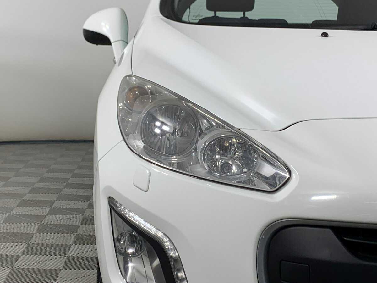Купить Peugeot 308, 2012, 144 672 км.. Фото: #9