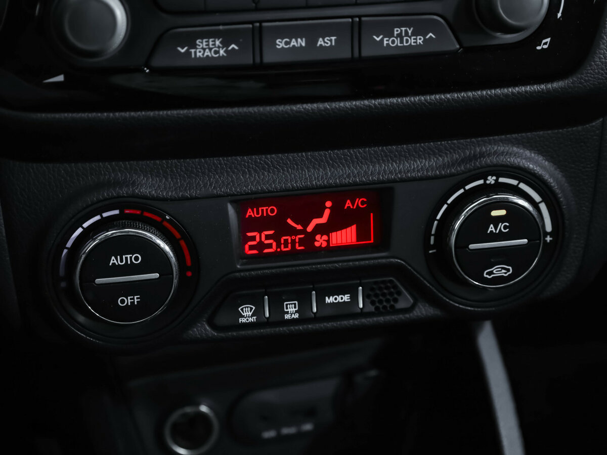 Купить Kia Rio, 2013, 118 747 км.. Фото: #11