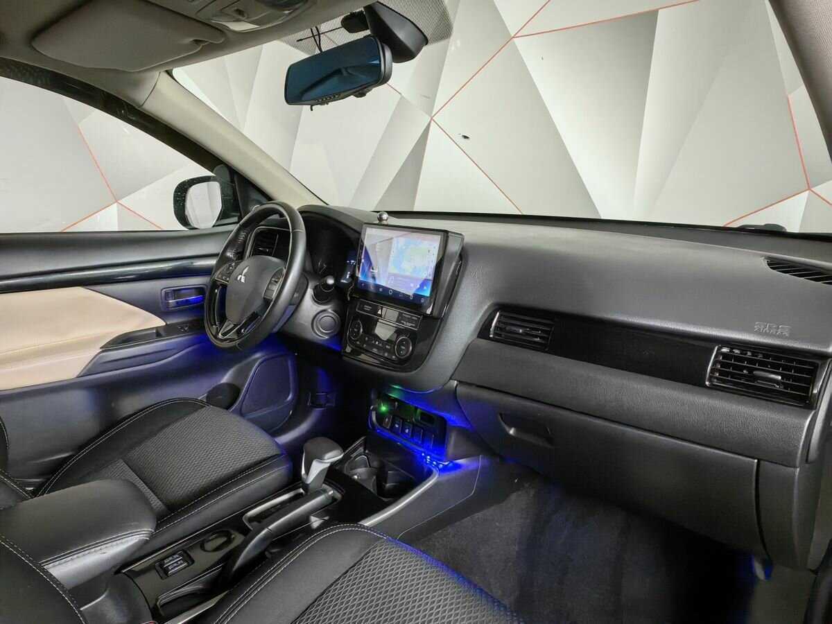 Купить Mitsubishi Outlander, 2019, 79 282 км.. Фото: #8