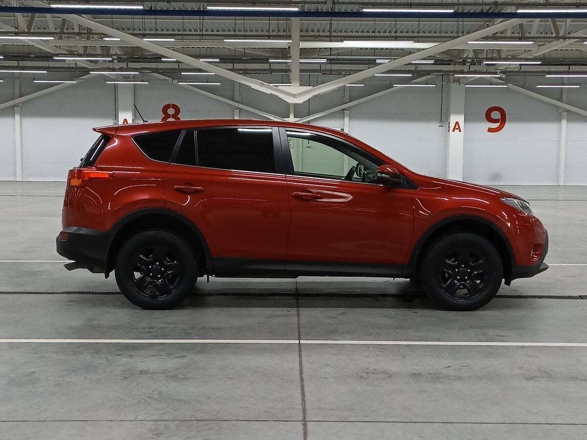 Купить Toyota RAV4, 2014, 81 932 км.. Фото: #3