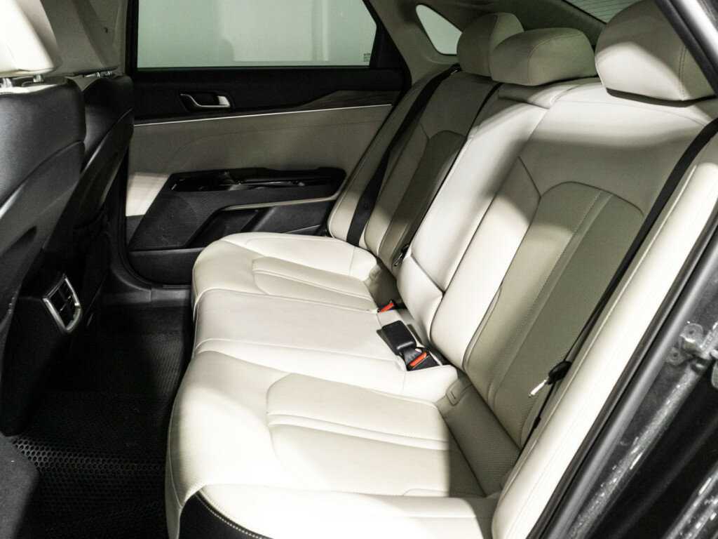 Купить Kia K5, 2021, 119 385 км.. Фото: #9