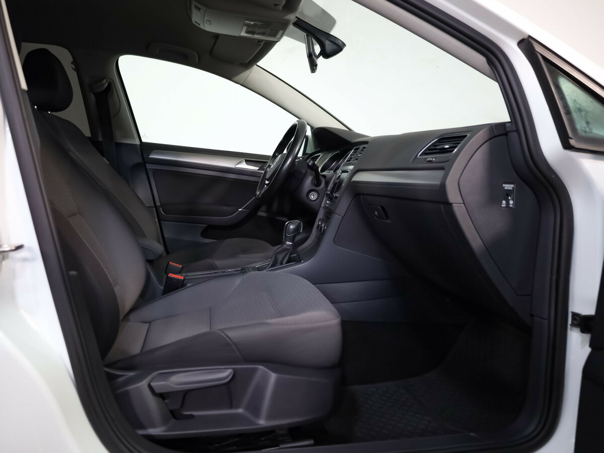 Купить Volkswagen Golf, 2015, 130 851 км.. Фото: #20