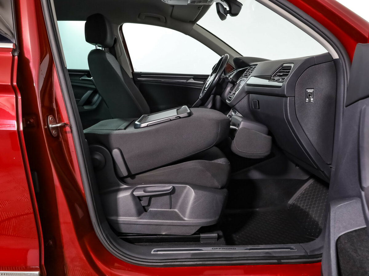 Купить Volkswagen Tiguan, 2017, 184 995 км.. Фото: #21