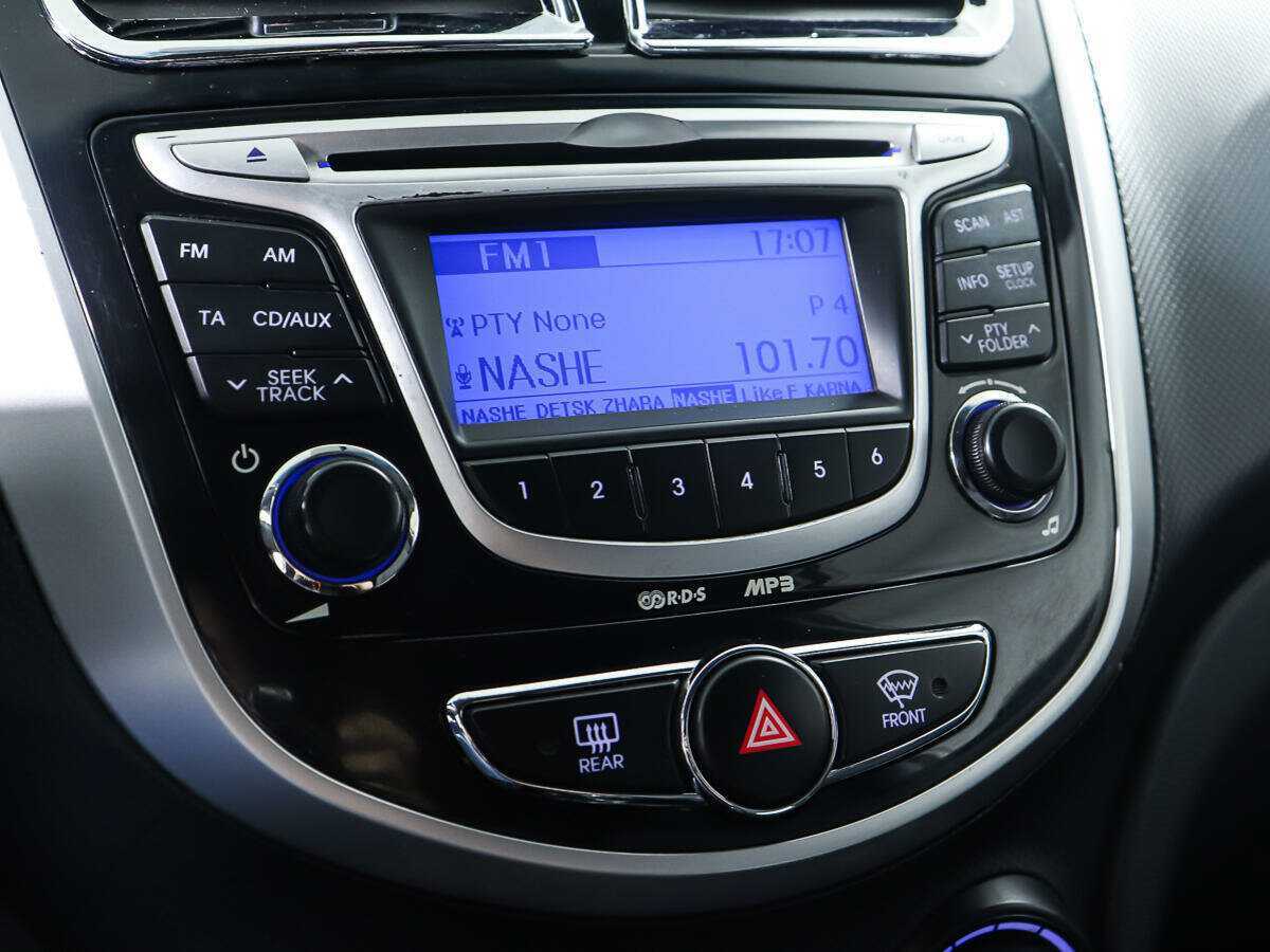 Купить Hyundai Solaris, 2012, 178 384 км.. Фото: #16