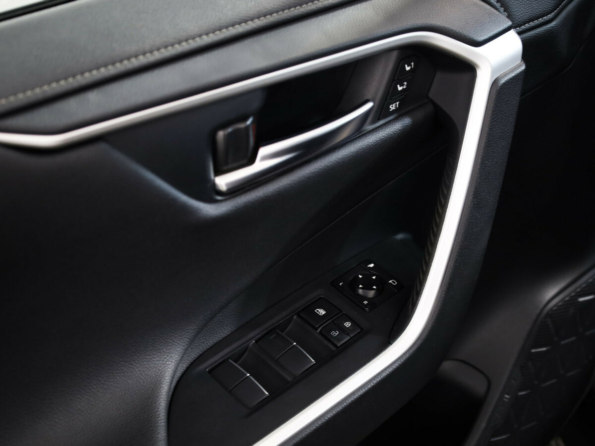 Купить Toyota RAV4, 2019, 191 803 км.. Фото: #9