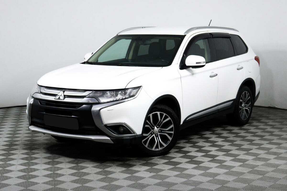 Купить Mitsubishi Outlander, 2016, 129 680 км.. Фото: #0
