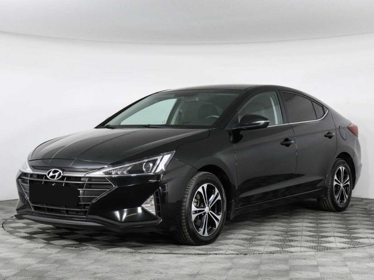 Купить Hyundai Elantra, 2019, 64 555 км.. Посмотреть фото