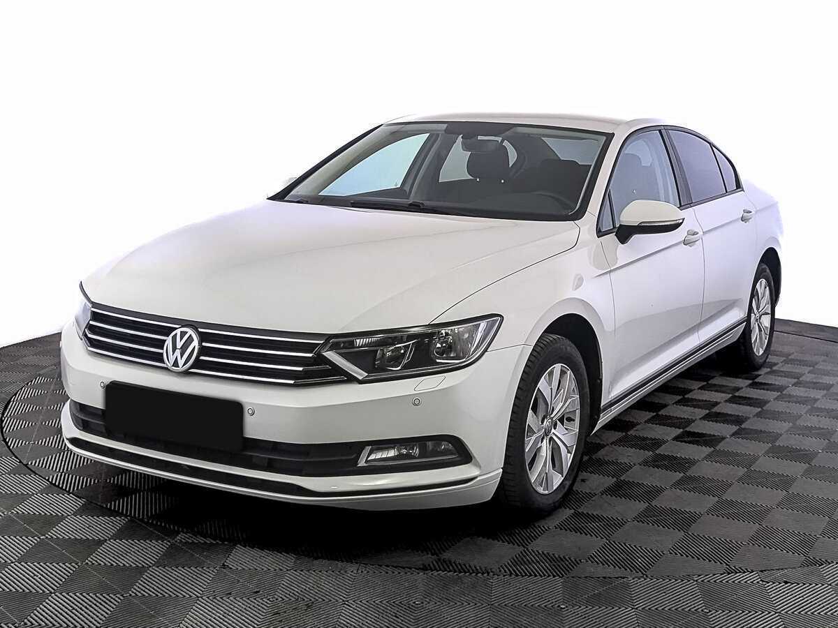 Купить Volkswagen Passat, 2017, 120 532 км.. Посмотреть фото