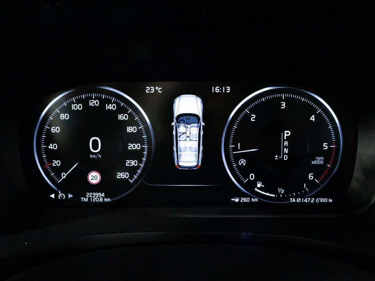 Купить Volvo V60, 2018, 223 990 км.. Фото: #11