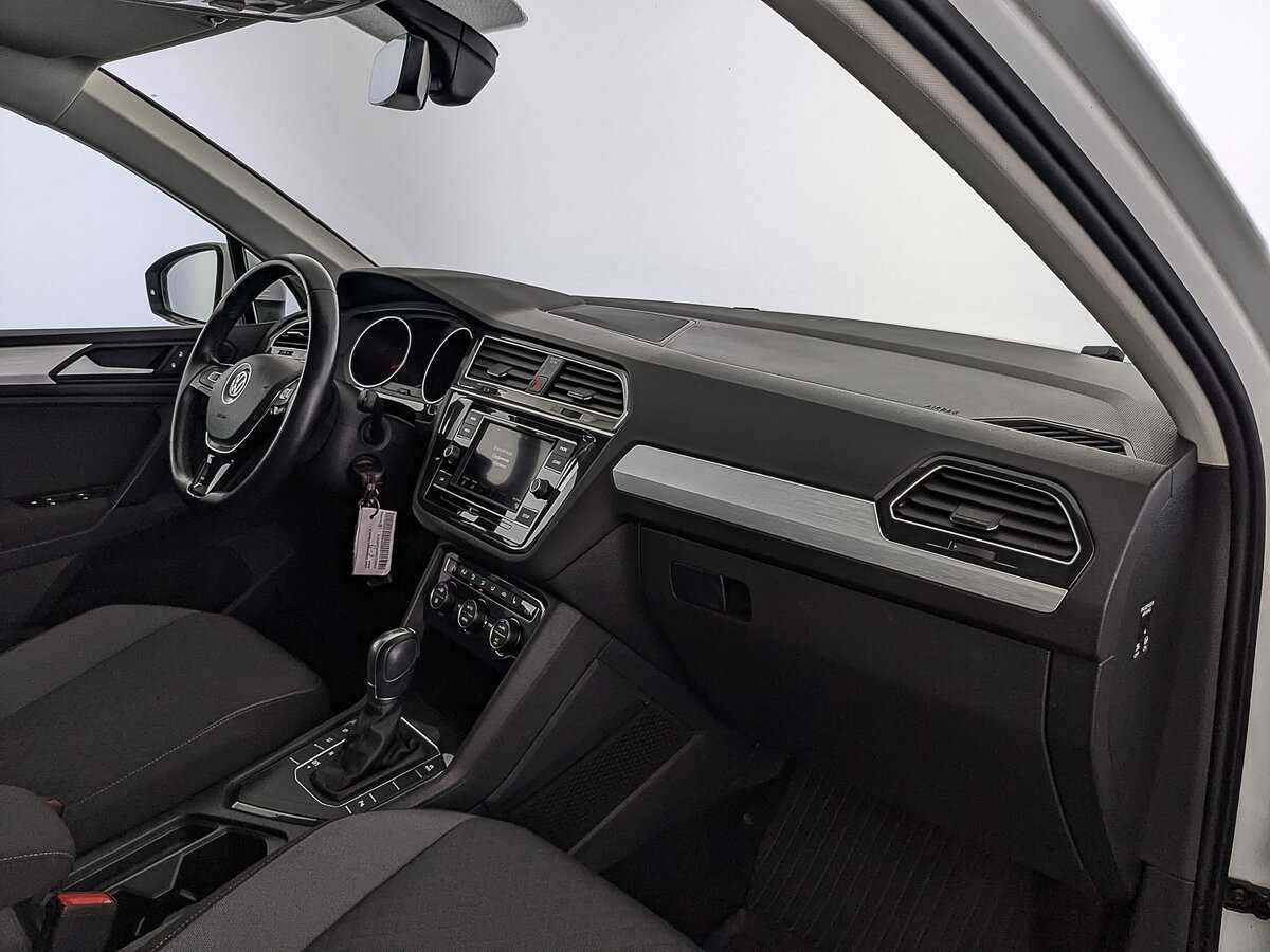 Купить Volkswagen Tiguan, 2018, 92 135 км.. Фото: #12