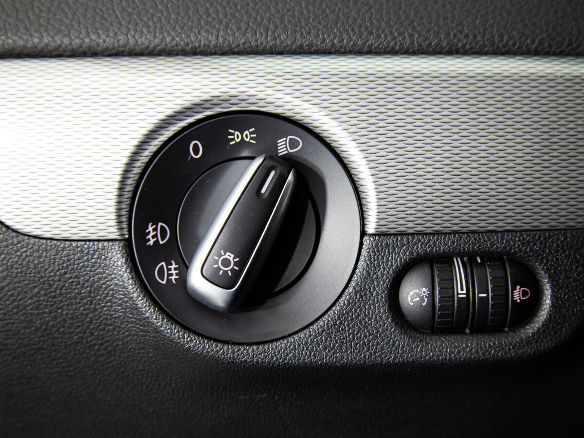 Купить Volkswagen Jetta, 2016, 133 444 км.. Фото: #12