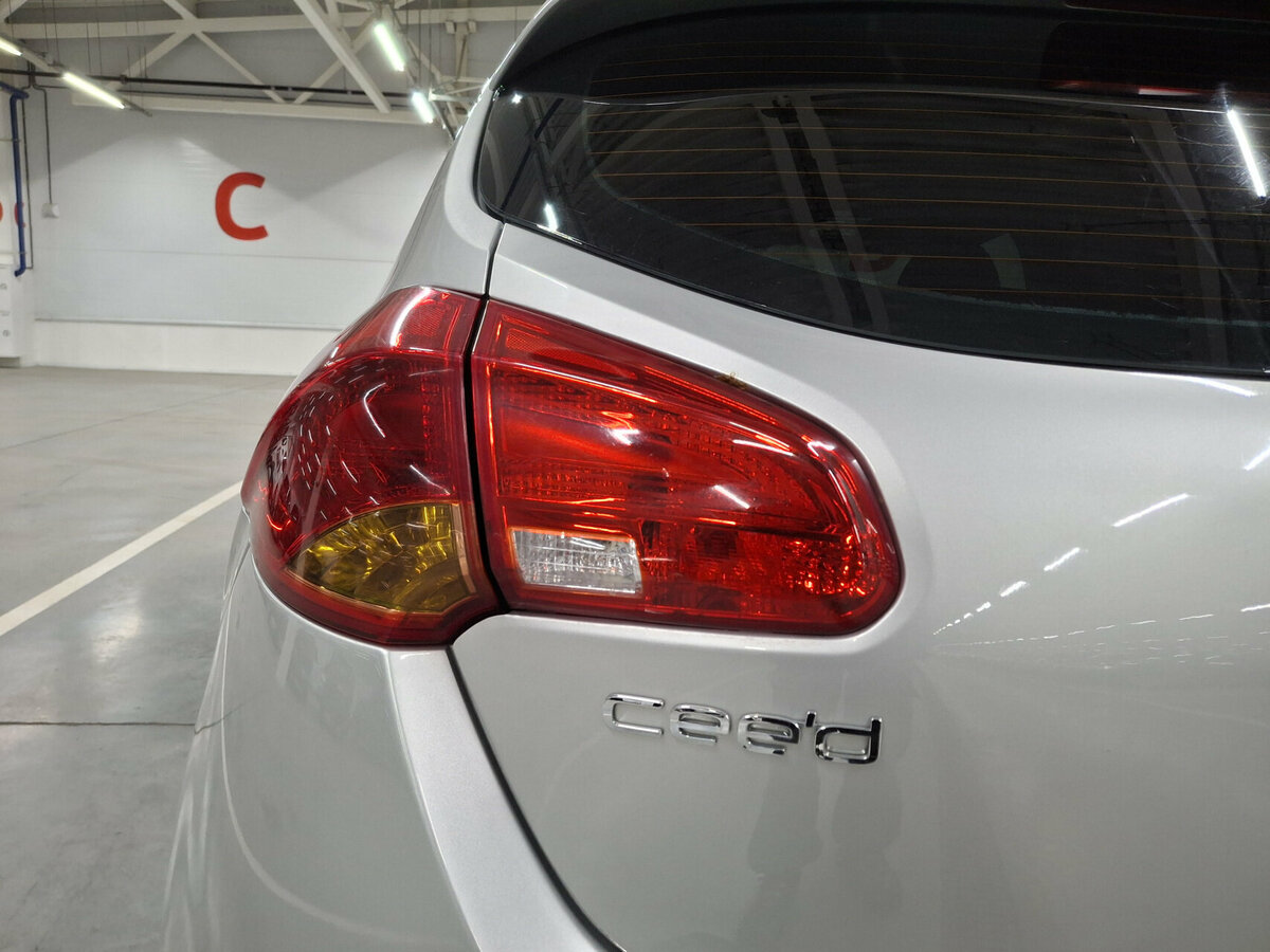 Купить Kia Ceed, 2013, 192 707 км.. Фото: #8
