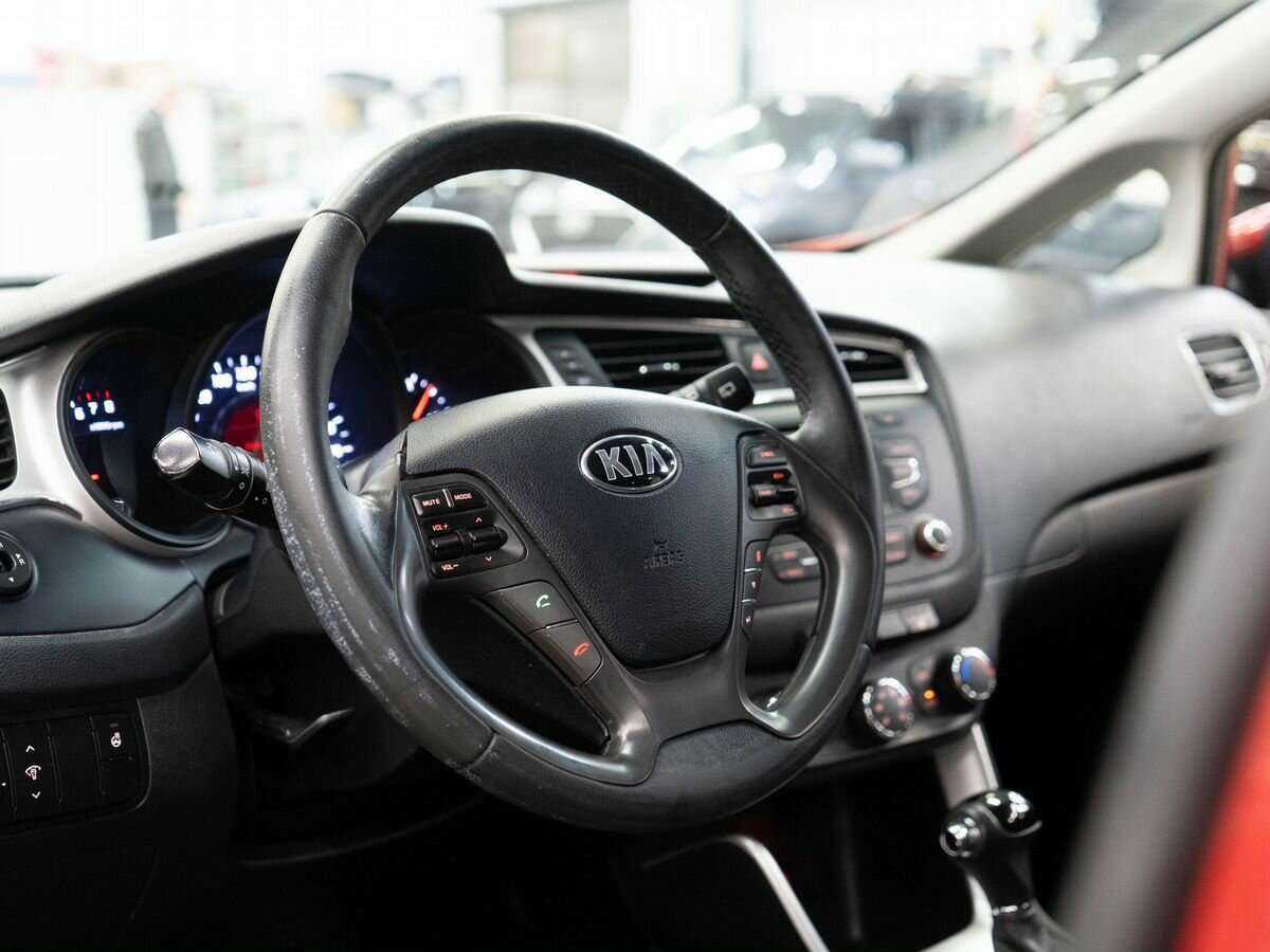 Купить Kia Ceed, 2018, 91 800 км.. Фото: #4