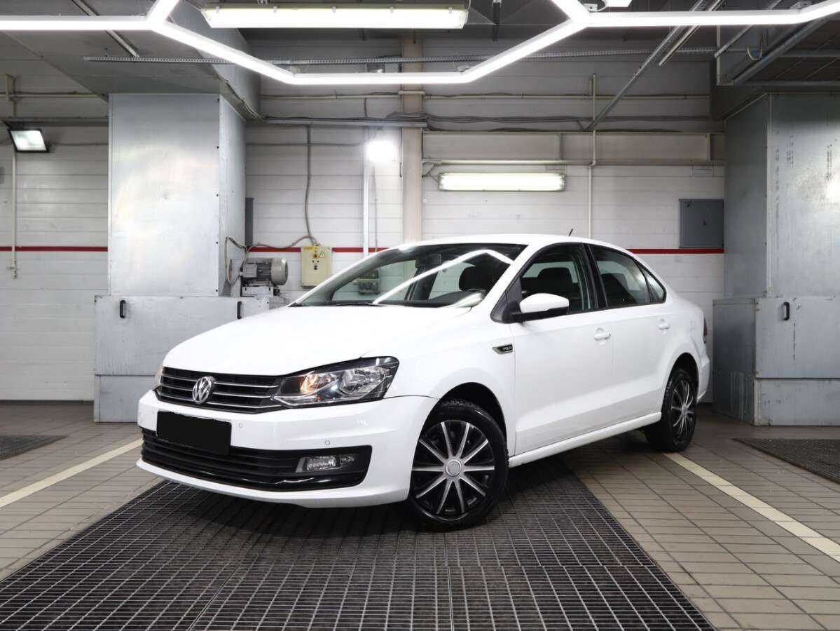 Купить Volkswagen Polo, 2019, 93 000 км.. Посмотреть фото