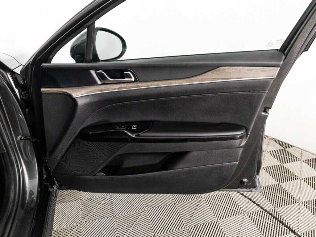 Купить Kia K5, 2020, 61 136 км.. Фото: #25