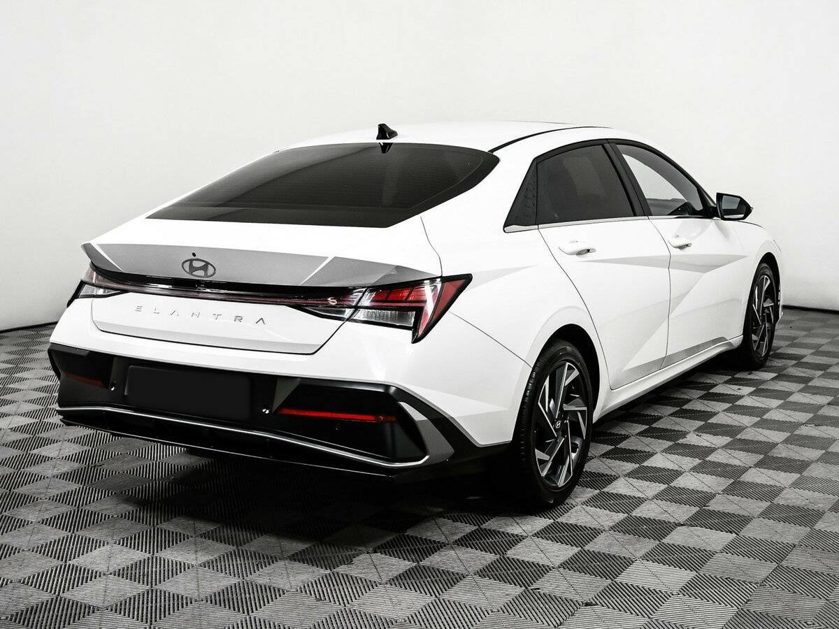Купить Hyundai Elantra, 2023, 38 900 км.. Фото: #4