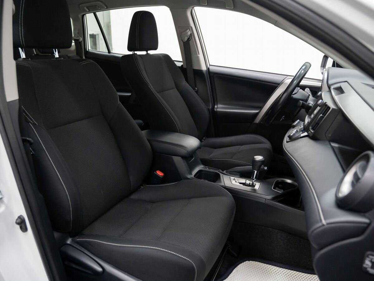 Купить Toyota RAV4, 2019, 95 000 км.. Фото: #9